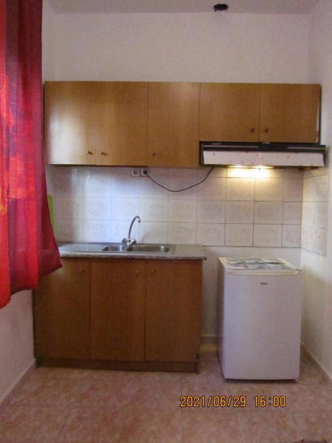 Private Apartment At Guest House Hektor & Aferdita Vlorë Exterior foto